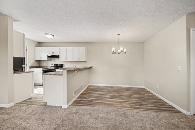 6123 78th Avenue N, Brooklyn Park, MN 55443