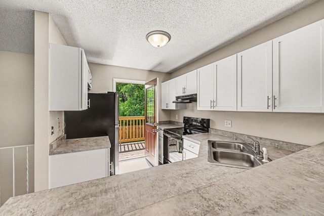 6123 78th Avenue N, Brooklyn Park, MN 55443