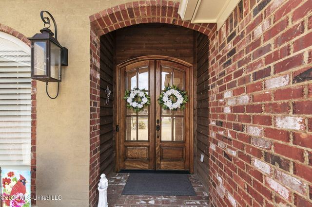 110 Willow Crest Circle, Brandon, MS 39047