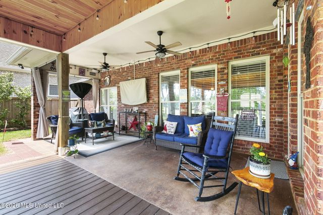110 Willow Crest Circle, Brandon, MS 39047