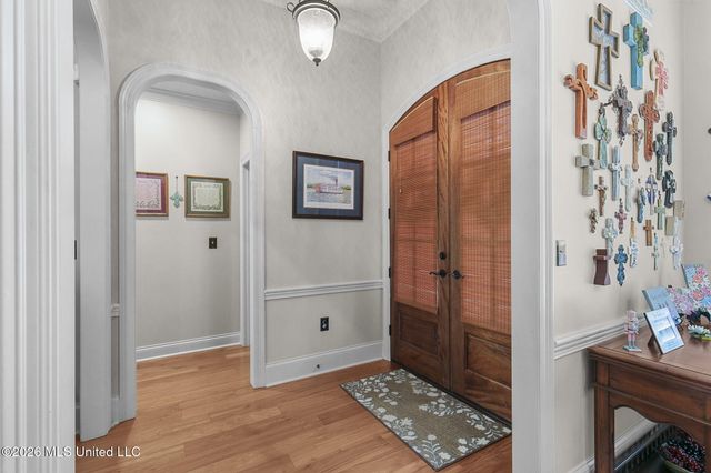 110 Willow Crest Circle, Brandon, MS 39047
