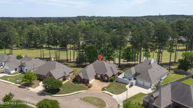 110 Willow Crest Circle, Brandon, MS 39047