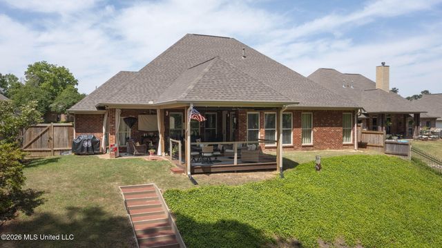 110 Willow Crest Circle, Brandon, MS 39047