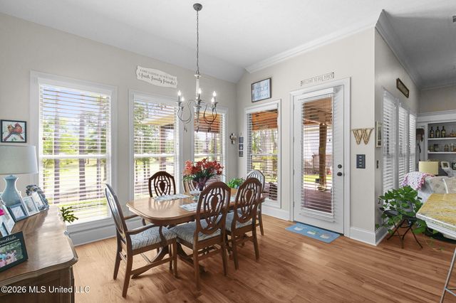 110 Willow Crest Circle, Brandon, MS 39047