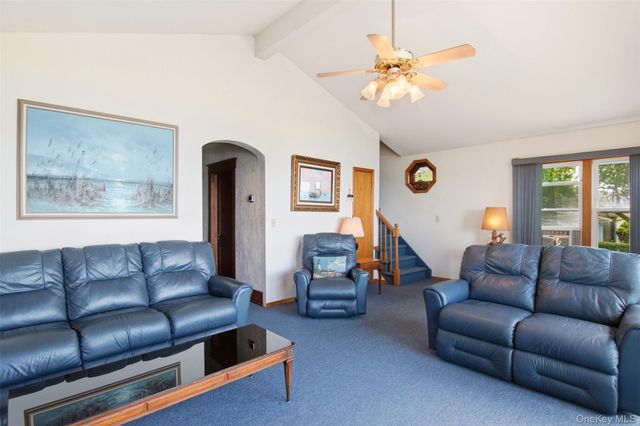 120 Soundview Drive, Rocky Point, NY 11778
