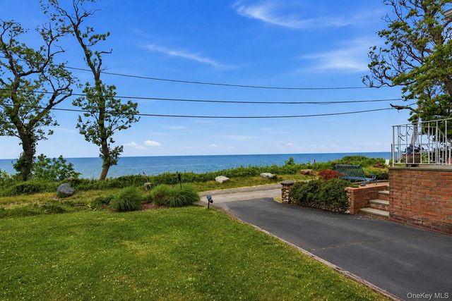120 Soundview Drive, Rocky Point, NY 11778