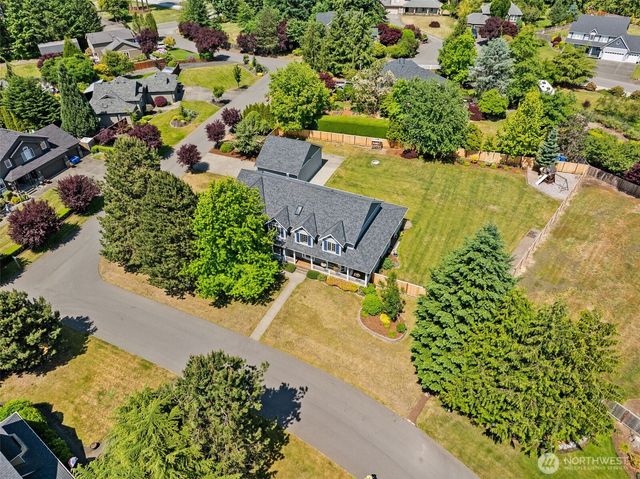 2111 215th Avenue E, Lake Tapps, WA 98391