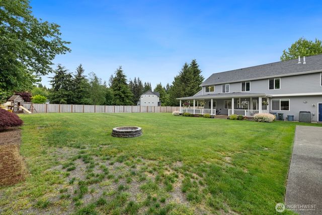2111 215th Avenue E, Lake Tapps, WA 98391