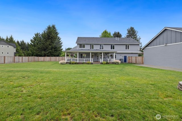 2111 215th Avenue E, Lake Tapps, WA 98391
