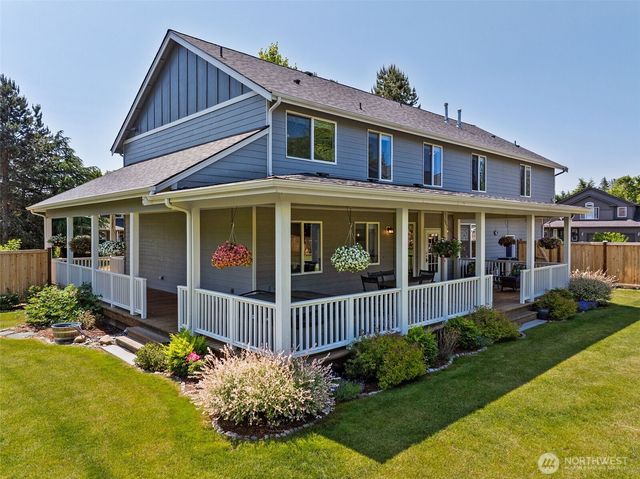 2111 215th Avenue E, Lake Tapps, WA 98391