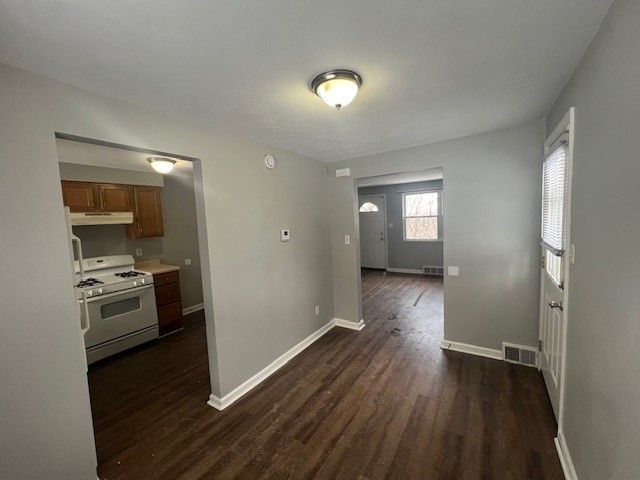 9216-9218 Florida Ave, East Hills, PA 15235