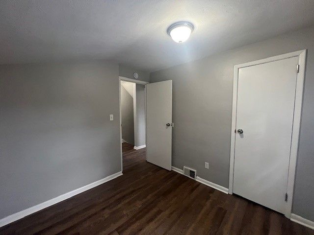 9216-9218 Florida Ave, East Hills, PA 15235