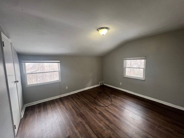 9216-9218 Florida Ave, East Hills, PA 15235