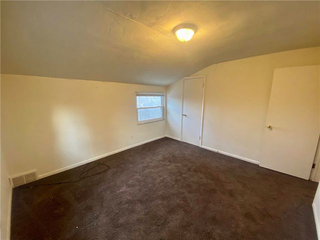 9216-9218 Florida Ave, East Hills, PA 15235