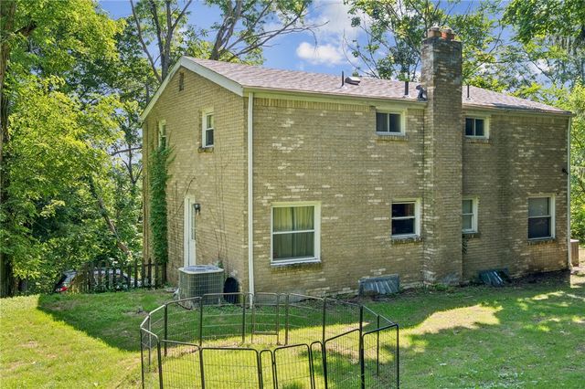 9216-9218 Florida Ave, East Hills, PA 15235