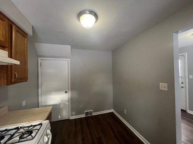 9216-9218 Florida Ave, East Hills, PA 15235