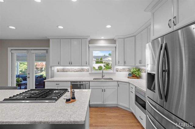 723 Wayfield Drive, St Louis, MO 63132