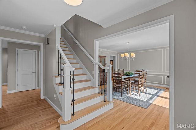 723 Wayfield Drive, St Louis, MO 63132