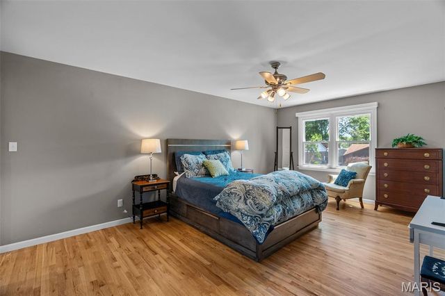 723 Wayfield Drive, St Louis, MO 63132