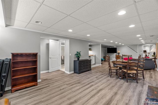 723 Wayfield Drive, St Louis, MO 63132
