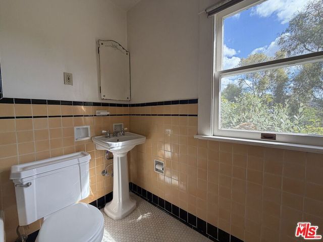 1546 Elevado Street, Los Angeles, CA 90026