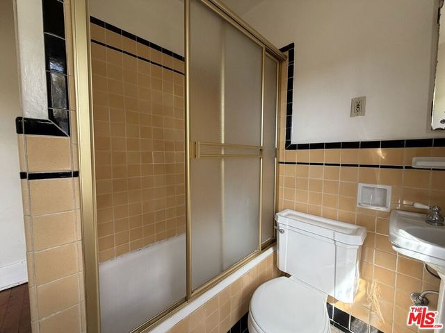 1546 Elevado Street, Los Angeles, CA 90026