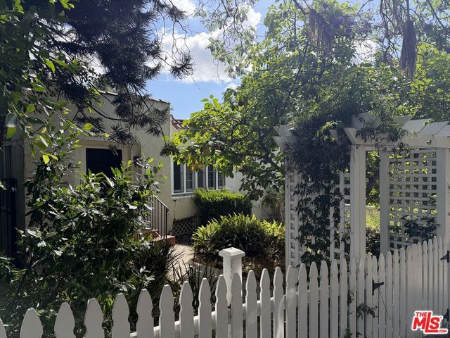 1546 Elevado Street, Los Angeles, CA 90026