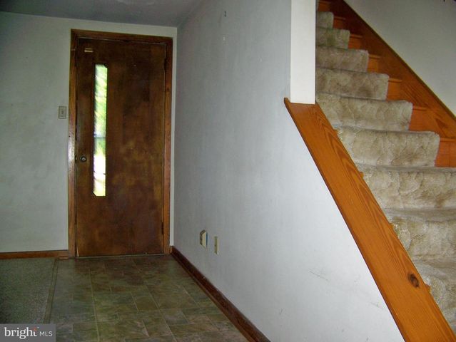 5217 LEHMAN RD, Spring Grove, PA 17362