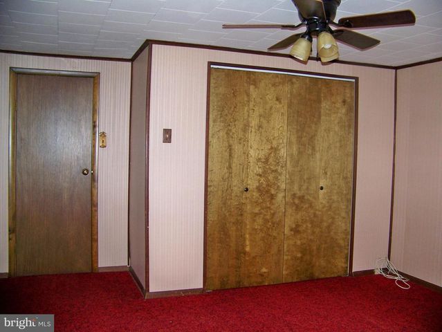 5217 LEHMAN RD, Spring Grove, PA 17362