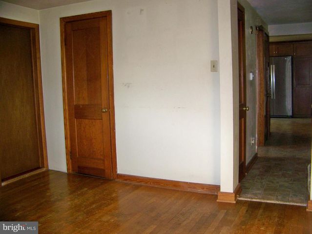 5217 LEHMAN RD, Spring Grove, PA 17362