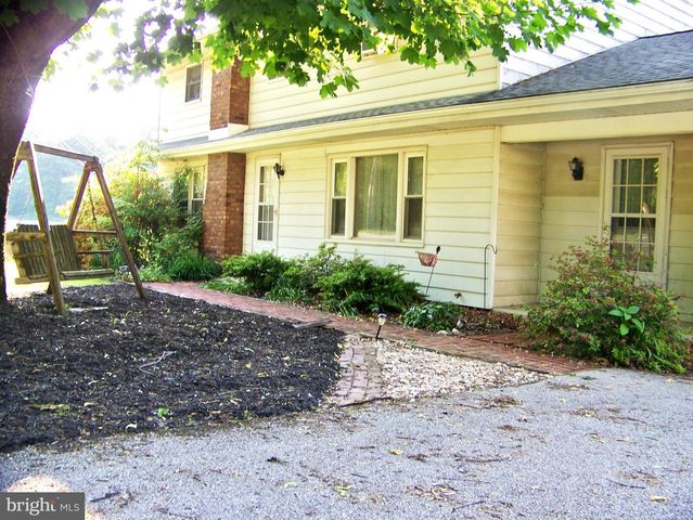 5217 LEHMAN RD, Spring Grove, PA 17362