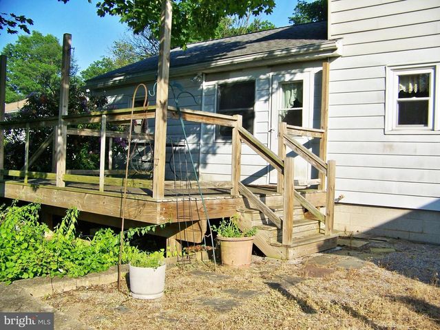 5217 LEHMAN RD, Spring Grove, PA 17362