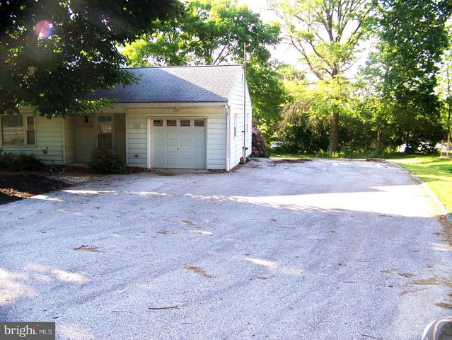 5217 LEHMAN RD, Spring Grove, PA 17362