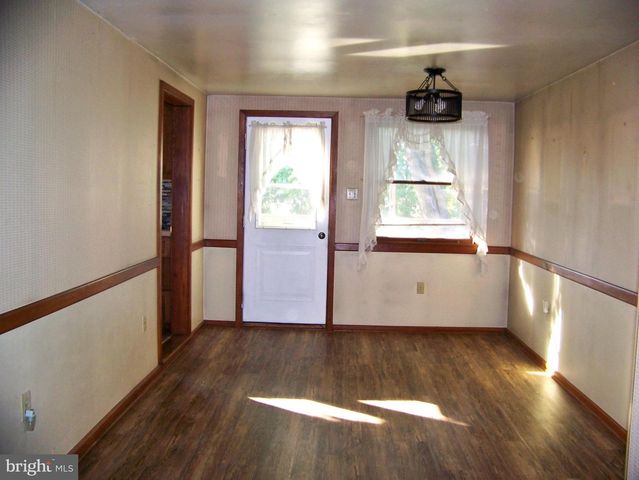 5217 LEHMAN RD, Spring Grove, PA 17362