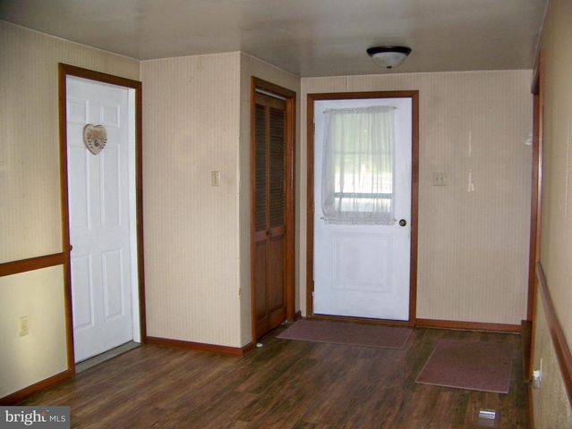 5217 LEHMAN RD, Spring Grove, PA 17362