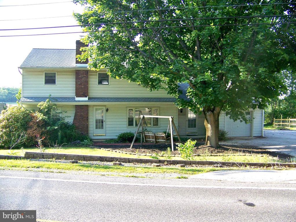 5217 LEHMAN RD, Spring Grove, PA 17362