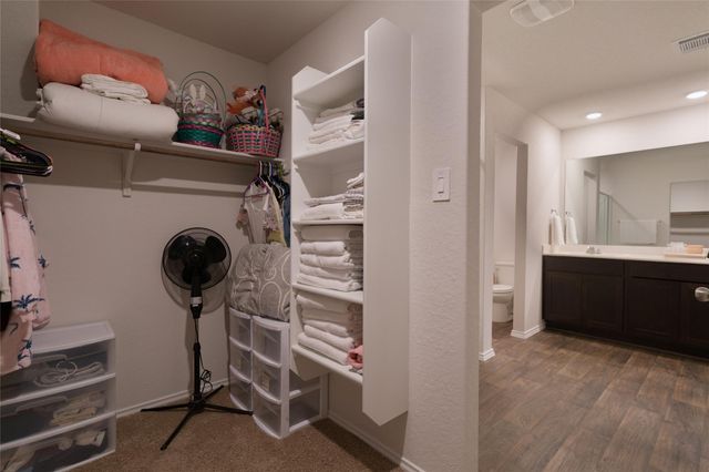233 Calgary LN, San Marcos, TX 78666