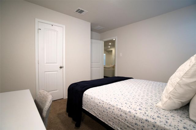 233 Calgary LN, San Marcos, TX 78666