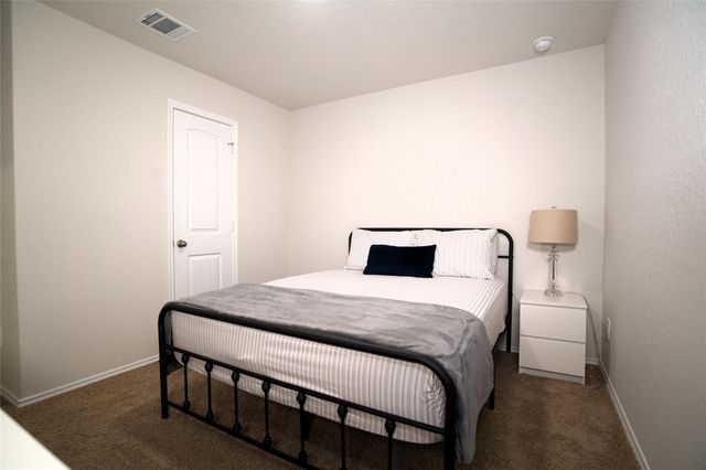 233 Calgary LN, San Marcos, TX 78666