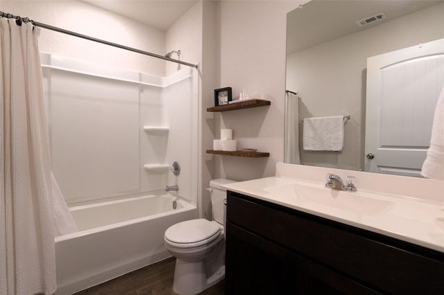 233 Calgary LN, San Marcos, TX 78666