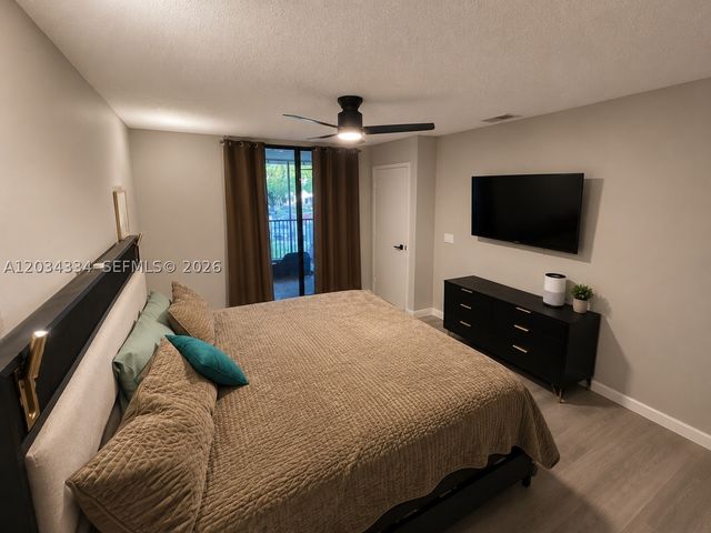 4761 NW 22nd St 42111, Coconut Creek, FL 33063