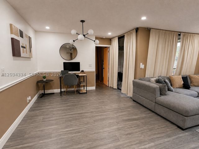 4761 NW 22nd St 42111, Coconut Creek, FL 33063