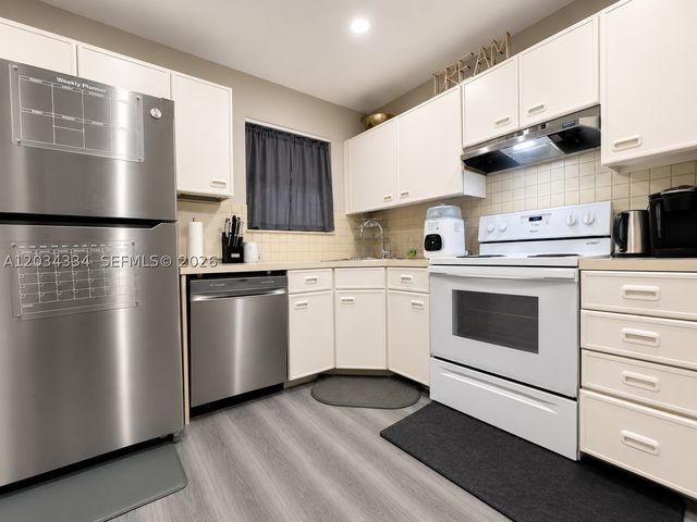 4761 NW 22nd St 42111, Coconut Creek, FL 33063