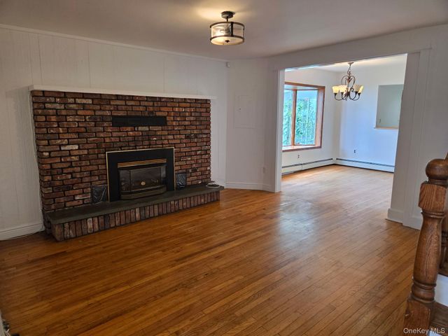 59 Beach Road, Stony Point, NY 10980