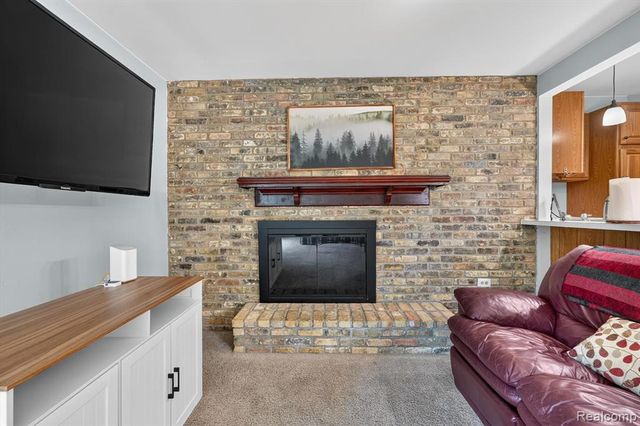 5521 Independence Colony Road, Grand Blanc, MI 48439