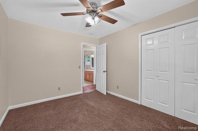 5521 Independence Colony Road, Grand Blanc, MI 48439