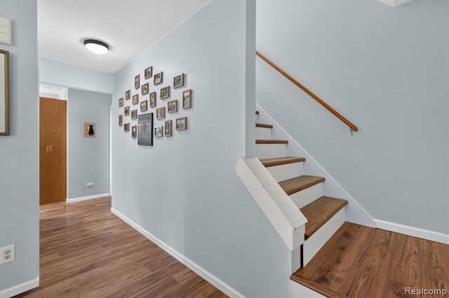 5521 Independence Colony Road, Grand Blanc, MI 48439