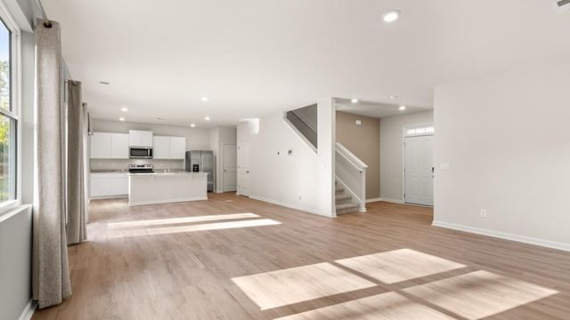 345 Creekview Way, Dallas, GA 30132
