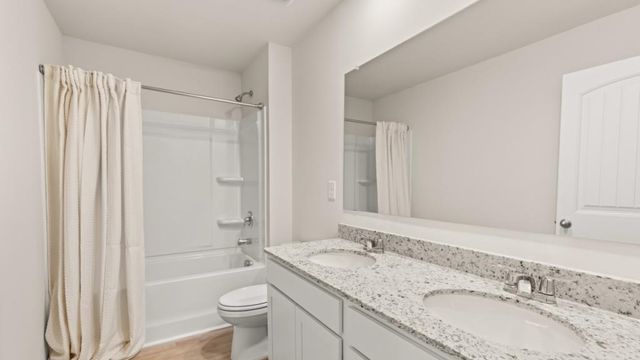 345 Creekview Way, Dallas, GA 30132