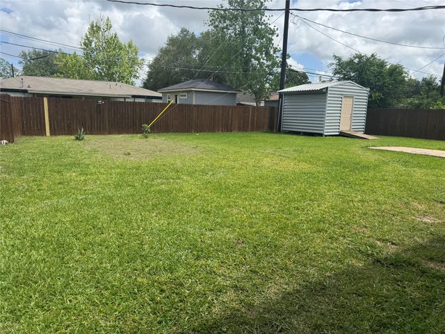 14407 Alkay Street, Houston, TX 77045